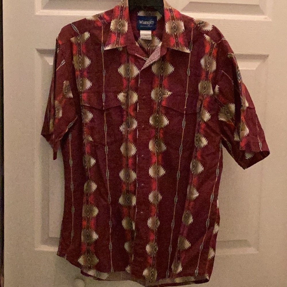 🤠Wrangler Western Shirts Size Large Pearl Snap button Up~Short sleeve~Western~🤠